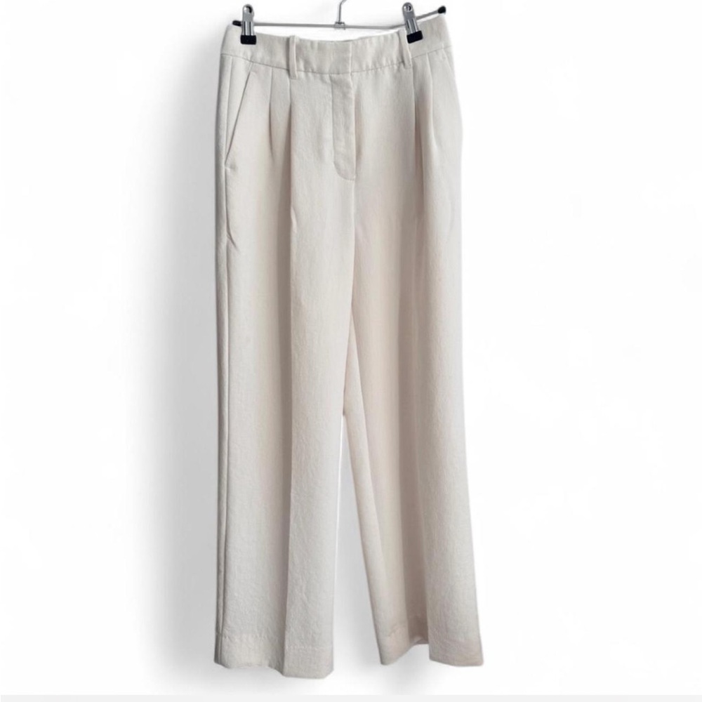 Aritzia Wilfred Effortless pants in Cream